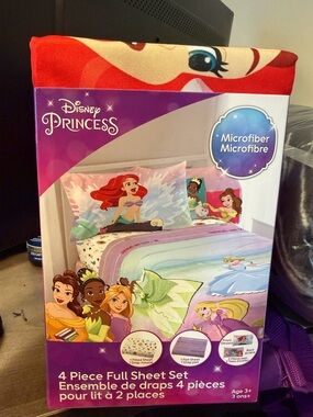Disney Princess Microfiber 4pc Full Sheet Set - Red Accents